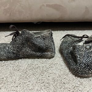 Maruti made in Netherlands “touch of animal” shoe